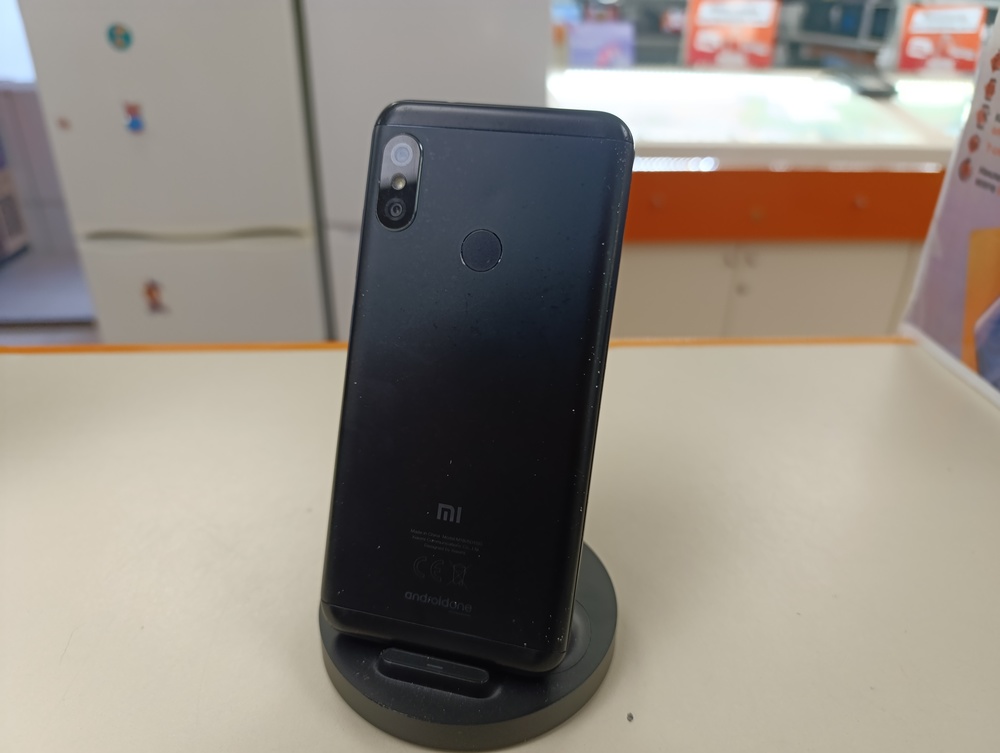 Смартфон Xiaomi Mi A2 Lite 3/32