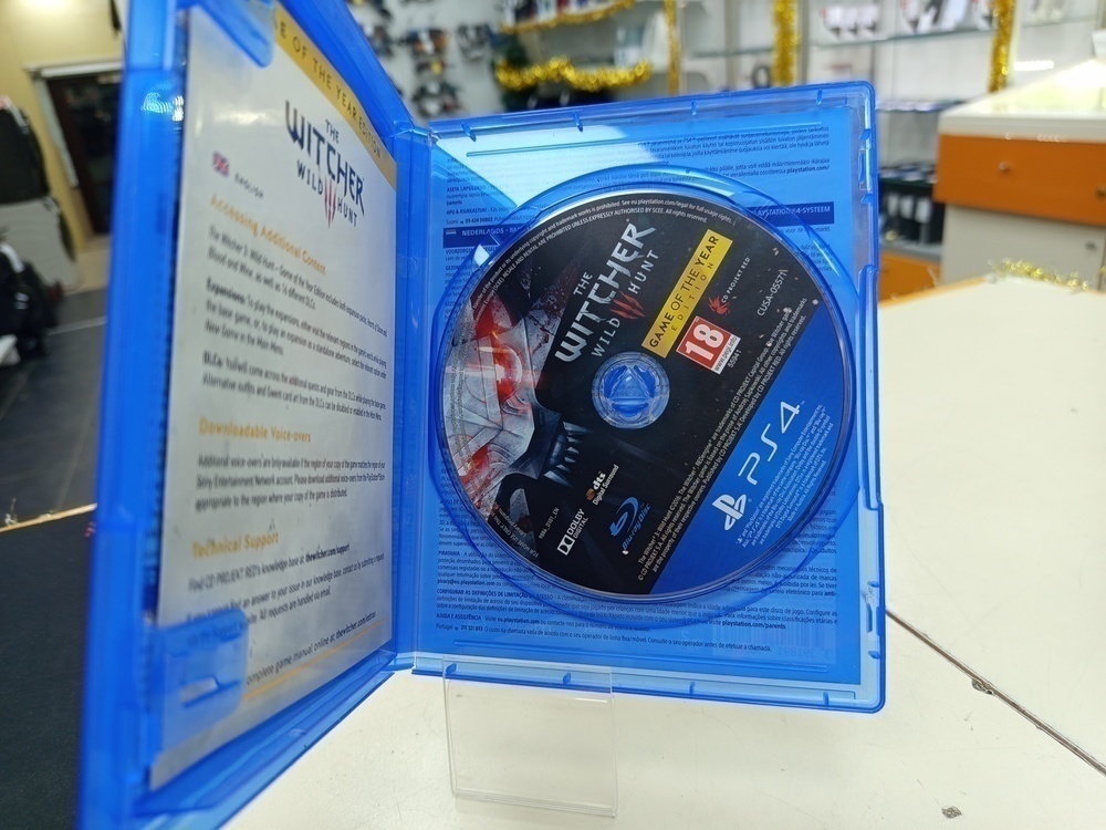 Игра Playstation 4 Witcher 3