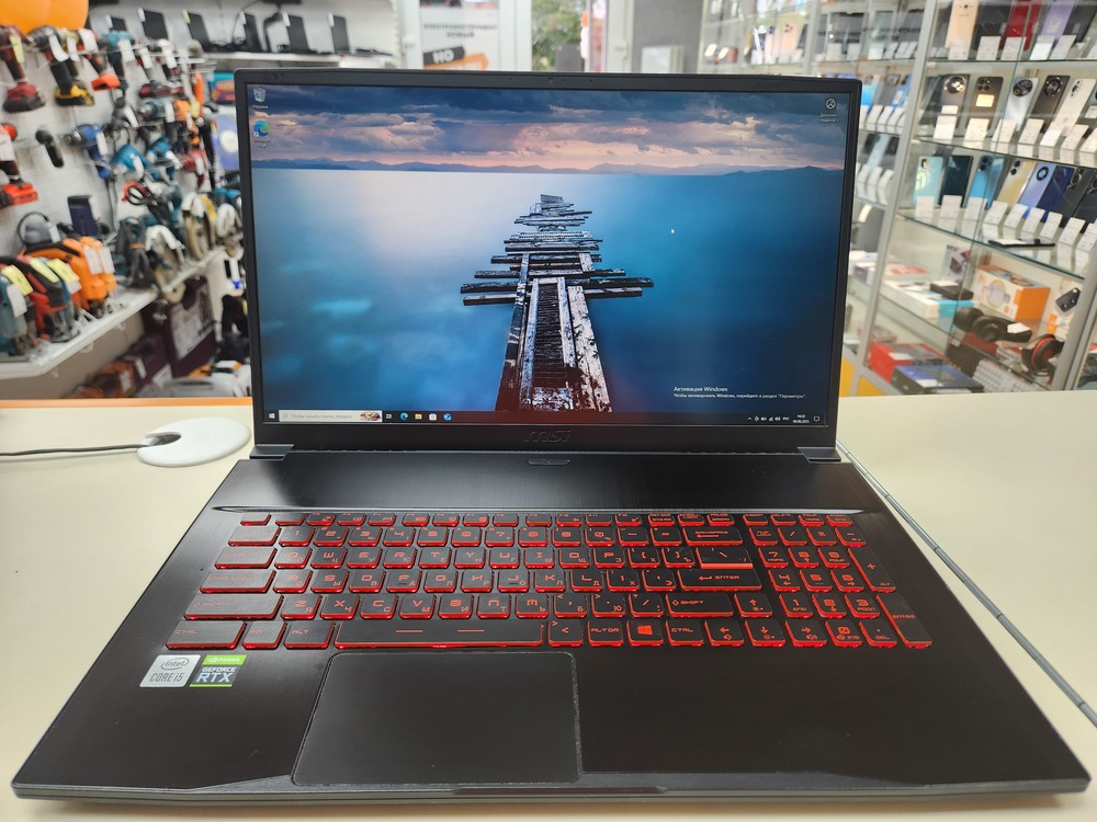 Ноутбук MSI MS-17F6; Core i5-10500H, GeForce RTX 3050, 8 Гб, 256 Гб, 1 Tb