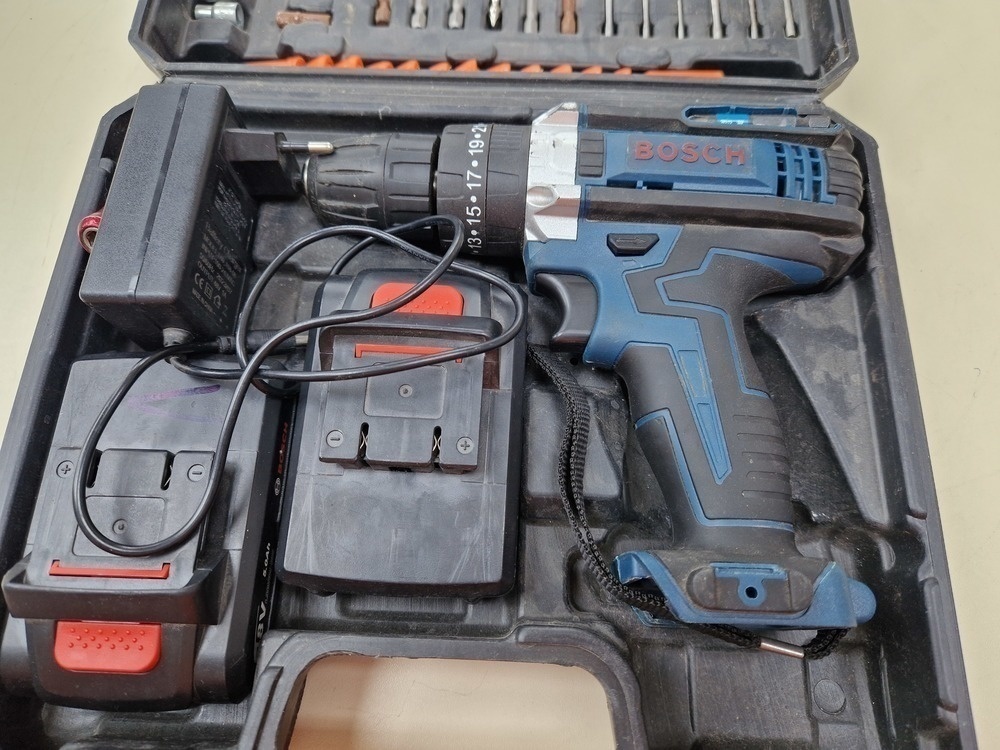 Шуруповерт Bosch EASY DRILL 1200
