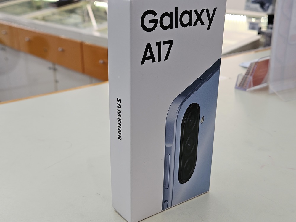 Смартфон Samsung Galaxy A17 4/128