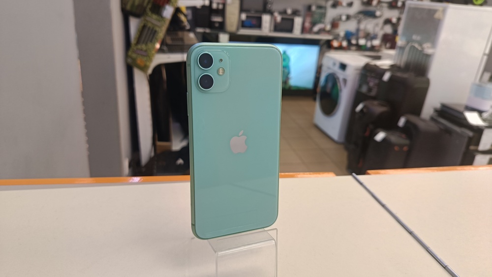 Смартфон Apple iPhone 11 64Gb