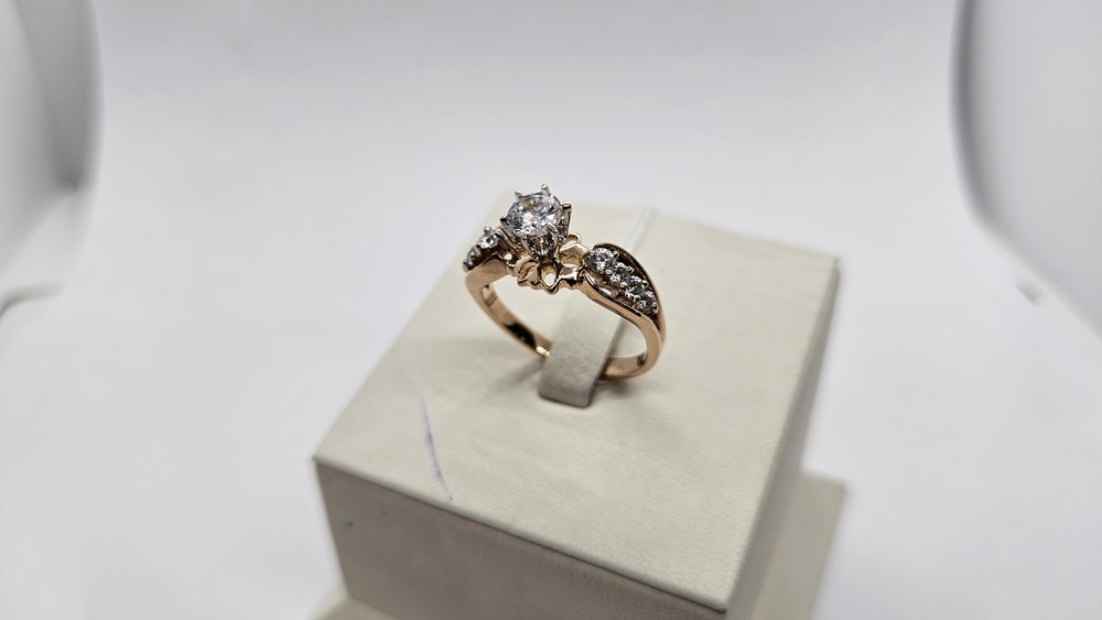 КОЛКМИ585 КОЛЬЦО С КАМНЯМИ (Au 585)