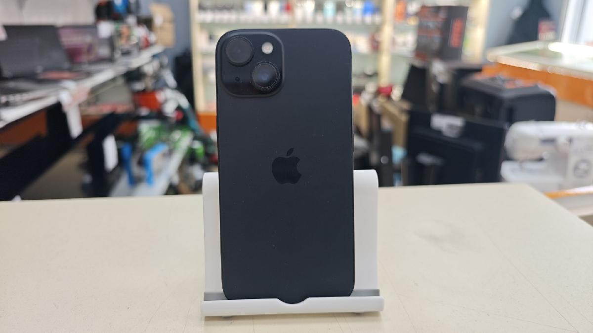 Смартфон Apple Iphone 15 128Gb