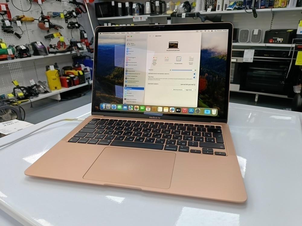 Ноутбук Apple Macbook M1 2337; Apple M1, HD Graphics, 8 Гб, 256 Гб, Нет