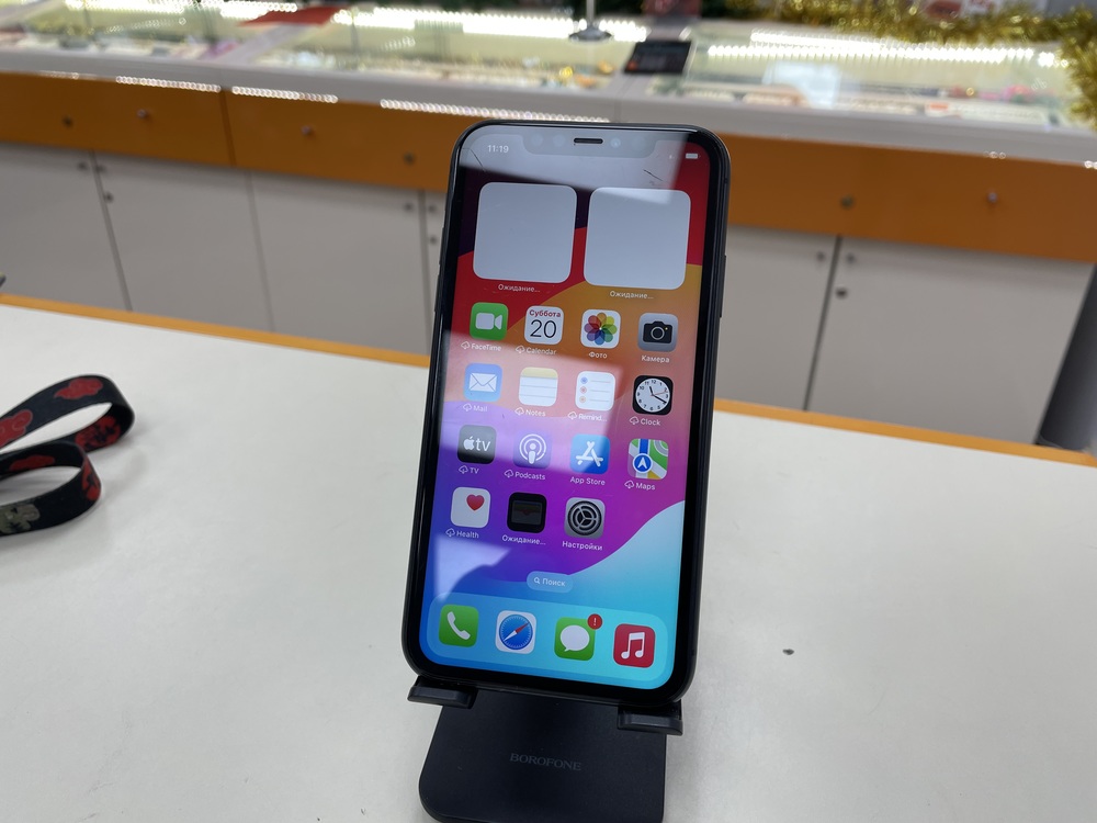 Смартфон Apple iPhone 11 64Gb