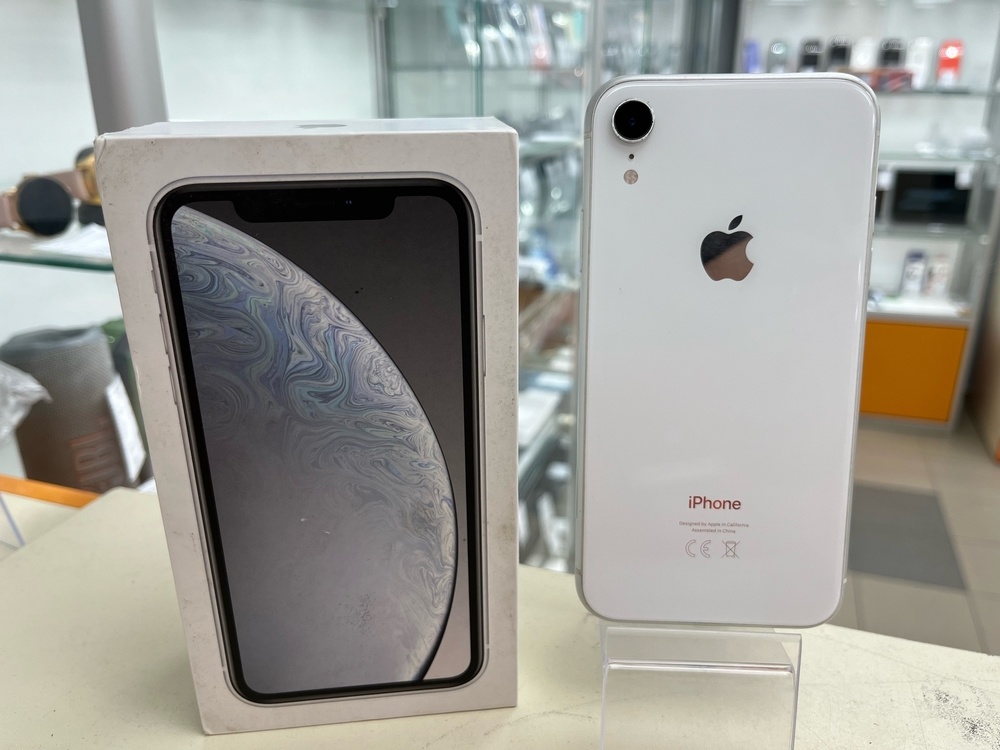 Смартфон Apple iPhone 11 64Gb