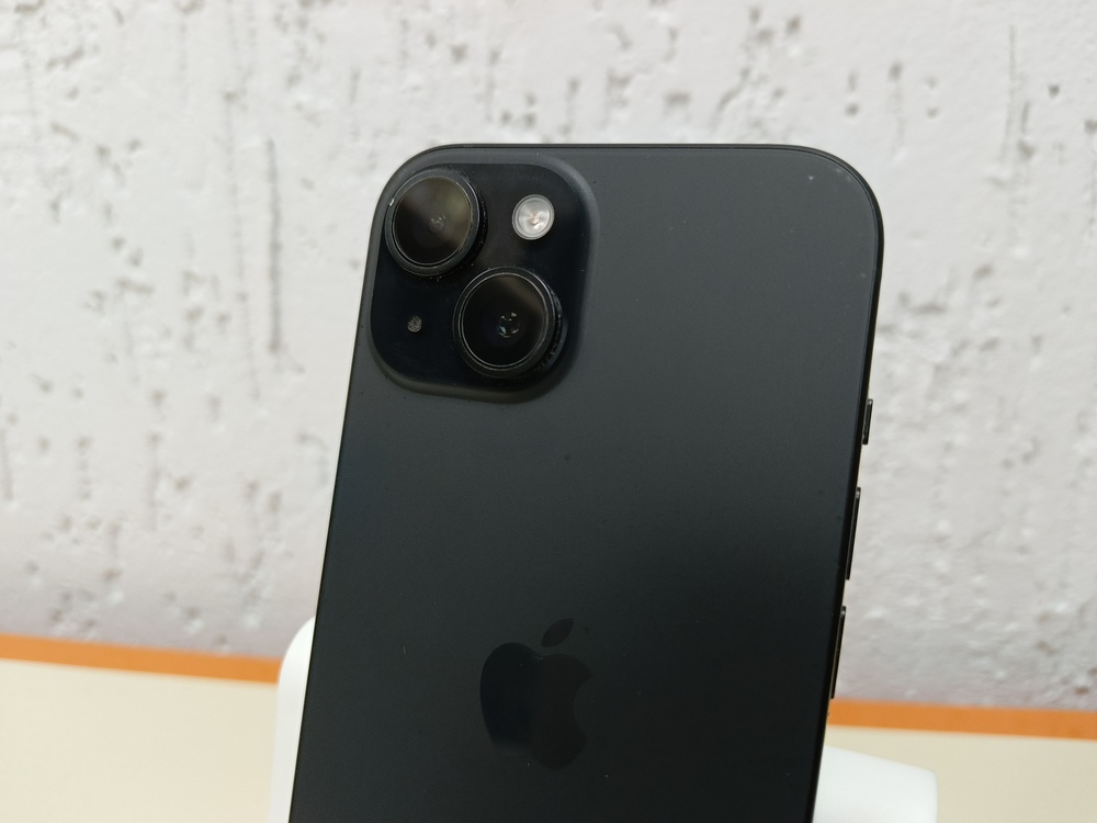 Смартфон Apple Iphone 15 128Gb