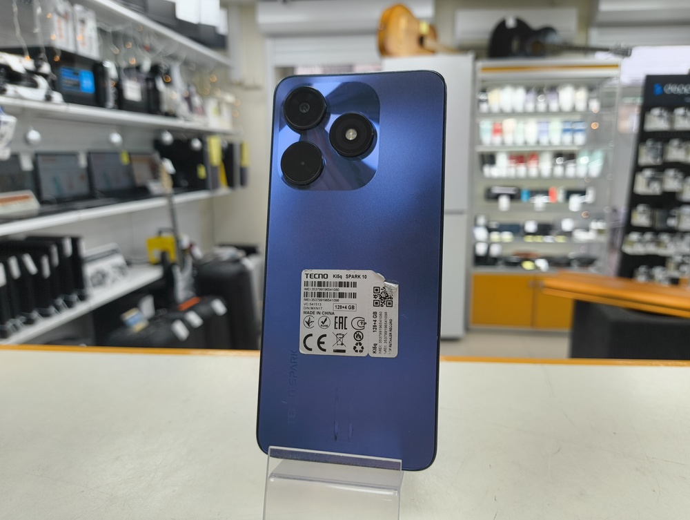 Смартфон Tecno Spark 10 4/128