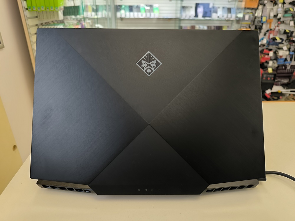 Ноутбук HP Omen 15dh1003ur; I7-10750H, GeForce RTX 2070, 16 Гб, 512 GB, Нет