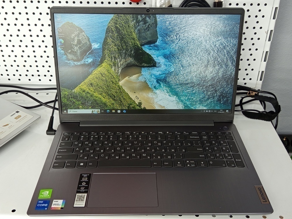 Ноутбук Lenovo 15 itl 06; Core i5-1135G7, GeForce MX350, 8 Гб, 240 Гб, Нет