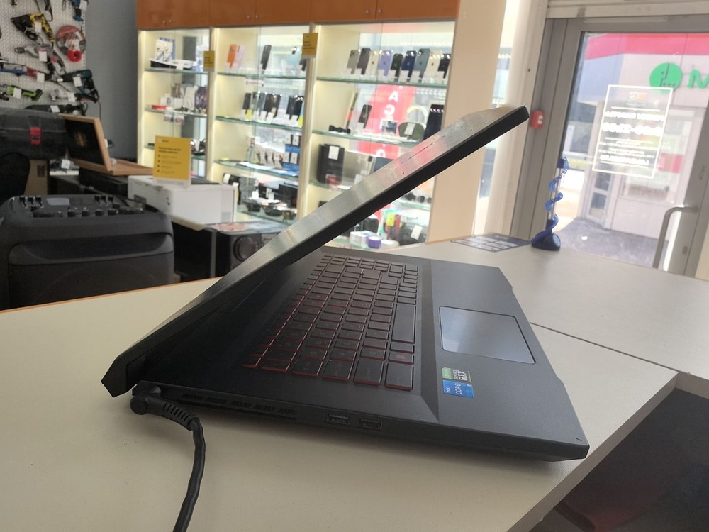 Ноутбук MSI; Core I5-12450H, GeForce RTX 3060, 16 Гб, 512 GB, Нет