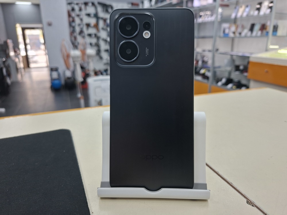 Смартфон Oppo Reno 13F 8/256