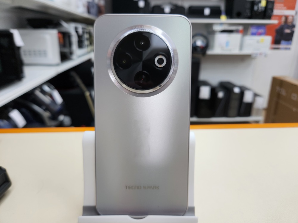 Смартфон Tecno SPARK 30C 8/256