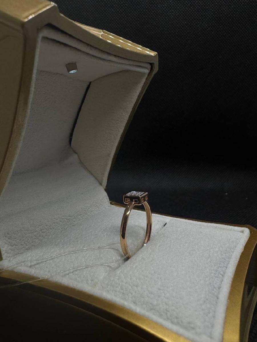 КОЛЬЦО С КАМНЯМИ (Au 585)