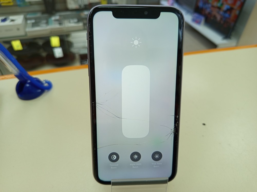 Смартфон Apple iPhone 11 128Gb