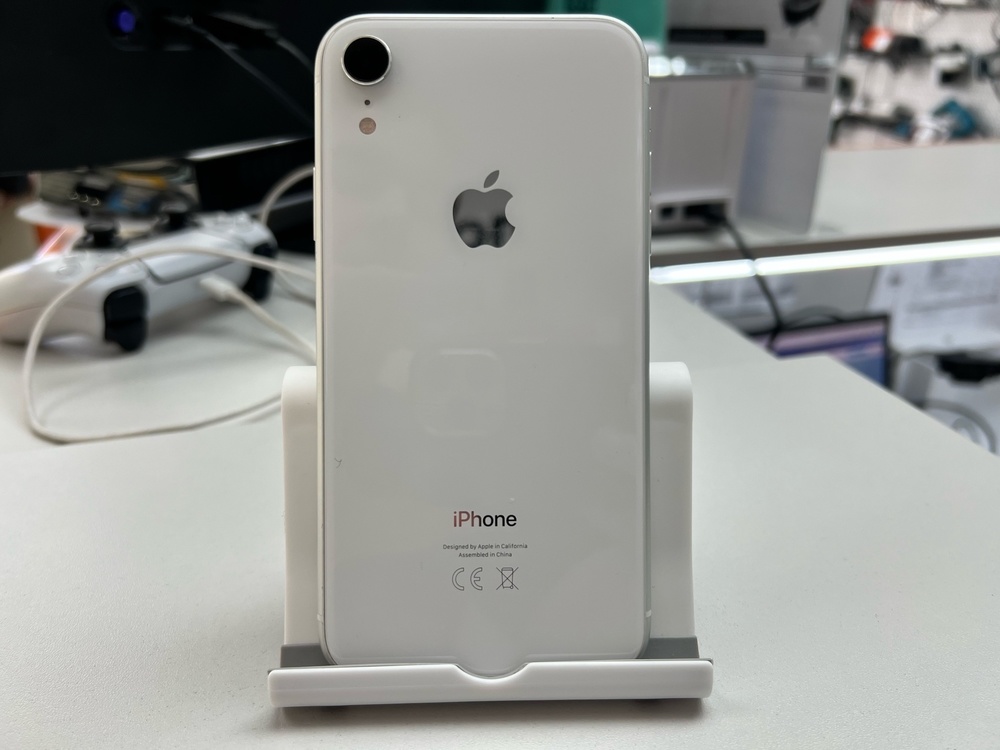 Смартфон Apple iPhone Xr 64Gb