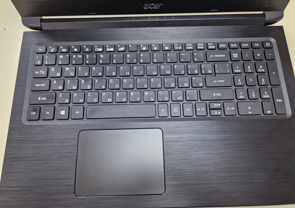 Ноутбук Acer; Ryzen 5 2500U, Radeon Vega 8, 4 Гб, Нет, 500 Гб