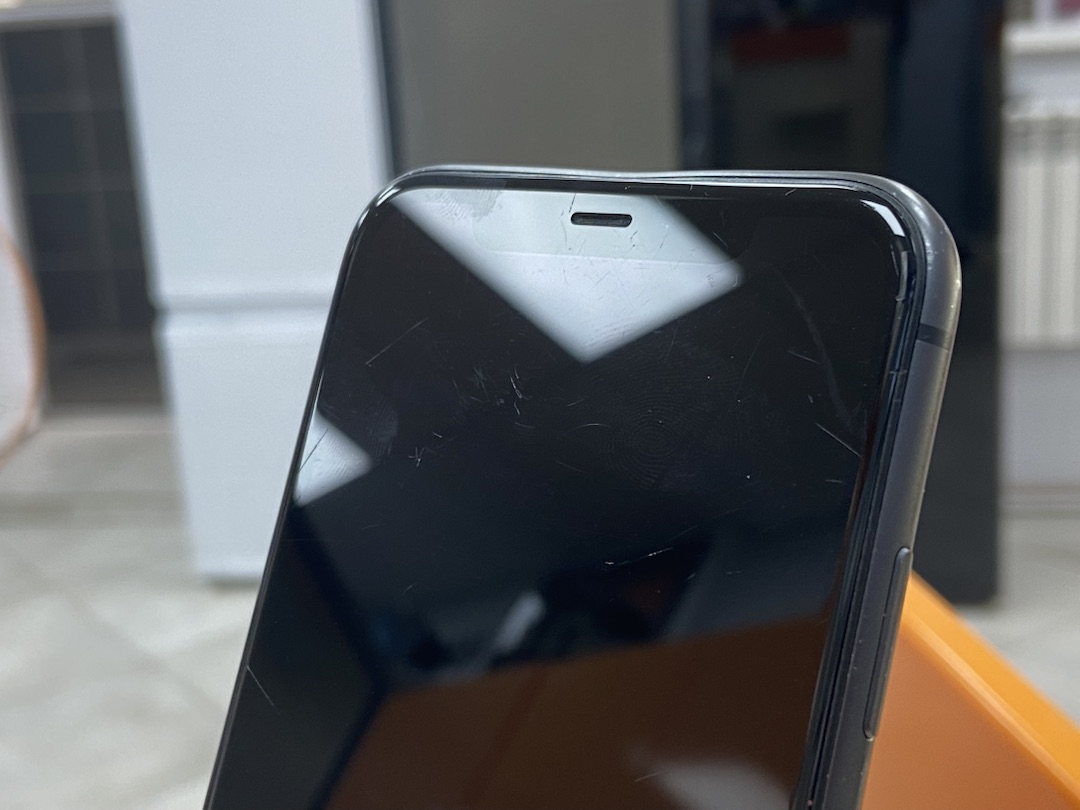 Смартфон Apple iPhone 11 64Gb
