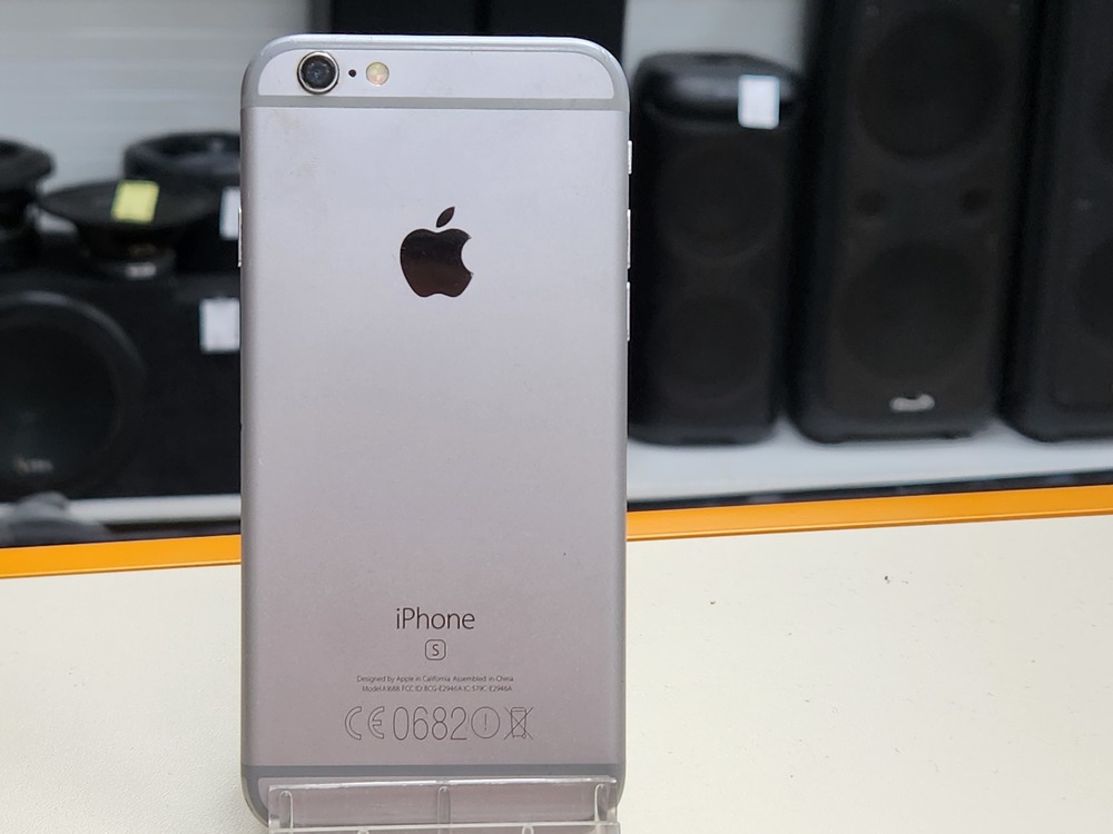 Смартфон Apple iPhone 6S 16Gb