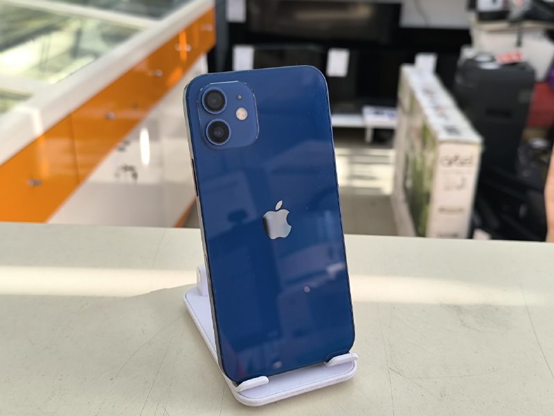 Смартфон Apple iPhone 12 64Gb
