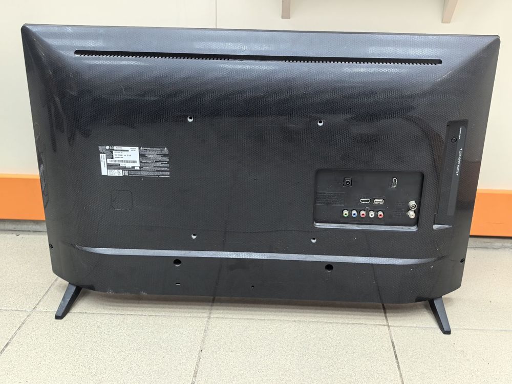 LED Телевизор LG 32LJ510U