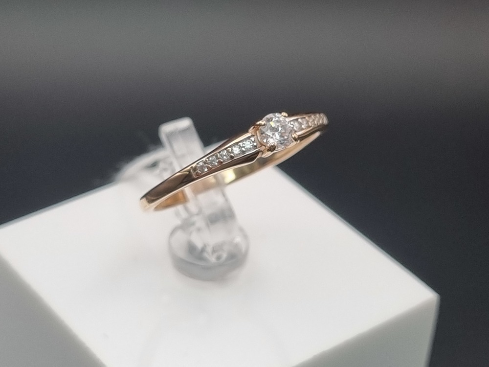 КОЛКМИ585 КОЛЬЦО С КАМНЯМИ (Au 585)