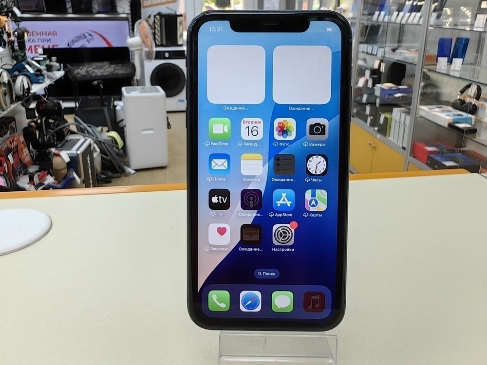 Смартфон Apple iPhone 11 64Gb