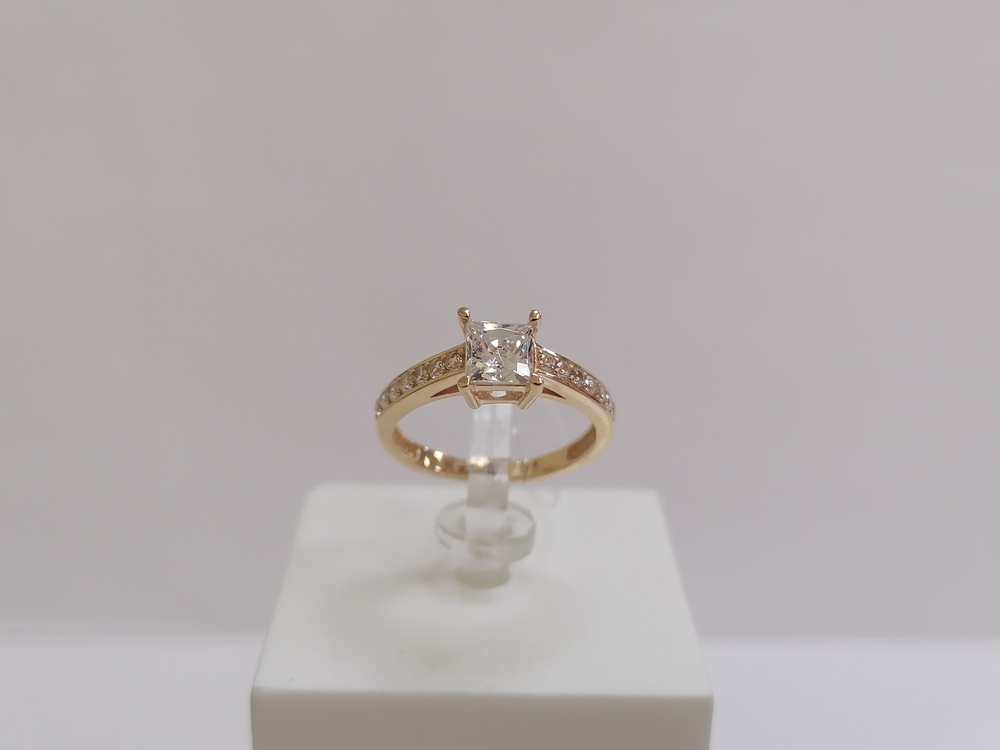 КОЛЬЦО С КАМНЯМИ (Au 585)