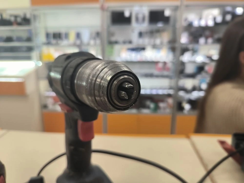 Шуруповерт Bosch GSR 180-LI PROFESSIONAL;