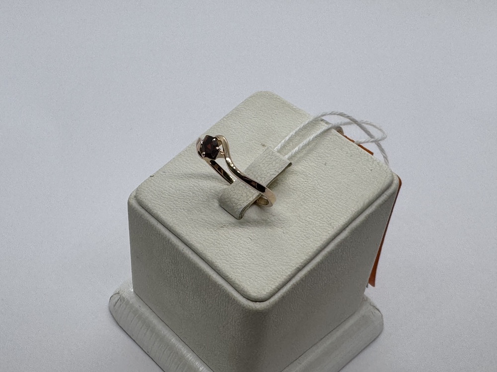 КОЛКМ585 КОЛЬЦО С КАМНЕМ (Au 585)