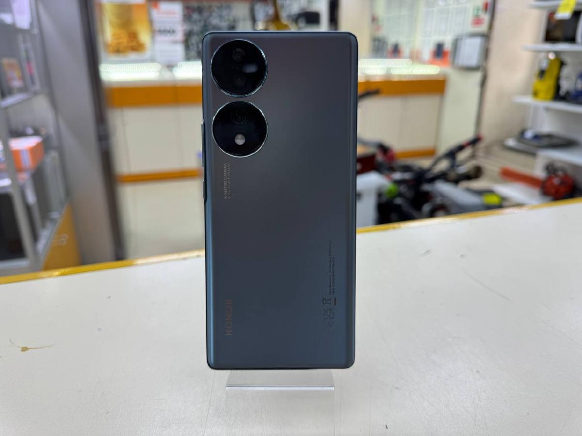 Смартфон Honor 70 8/256