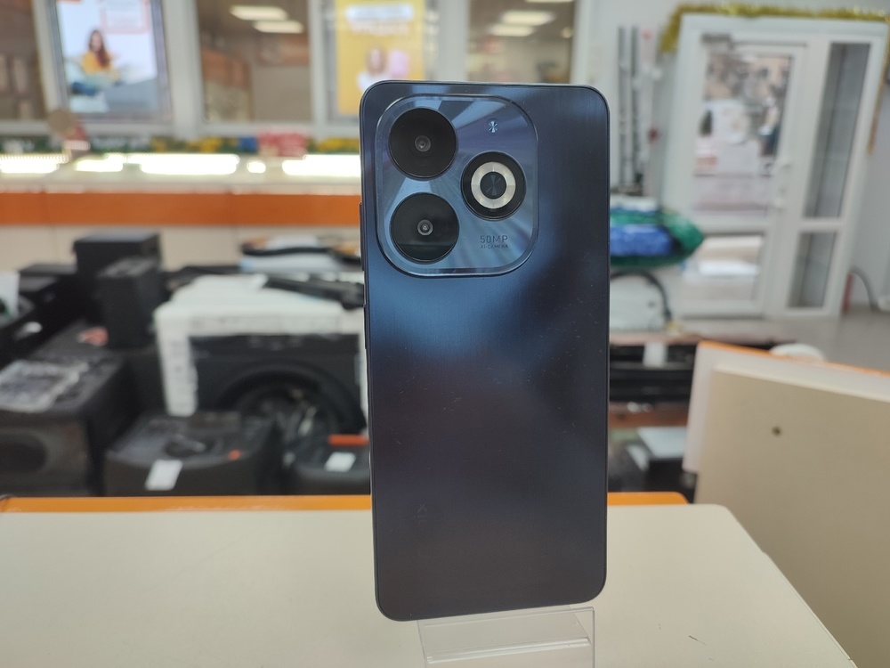 Смартфон Infinix Smart 8 Pro 4/64