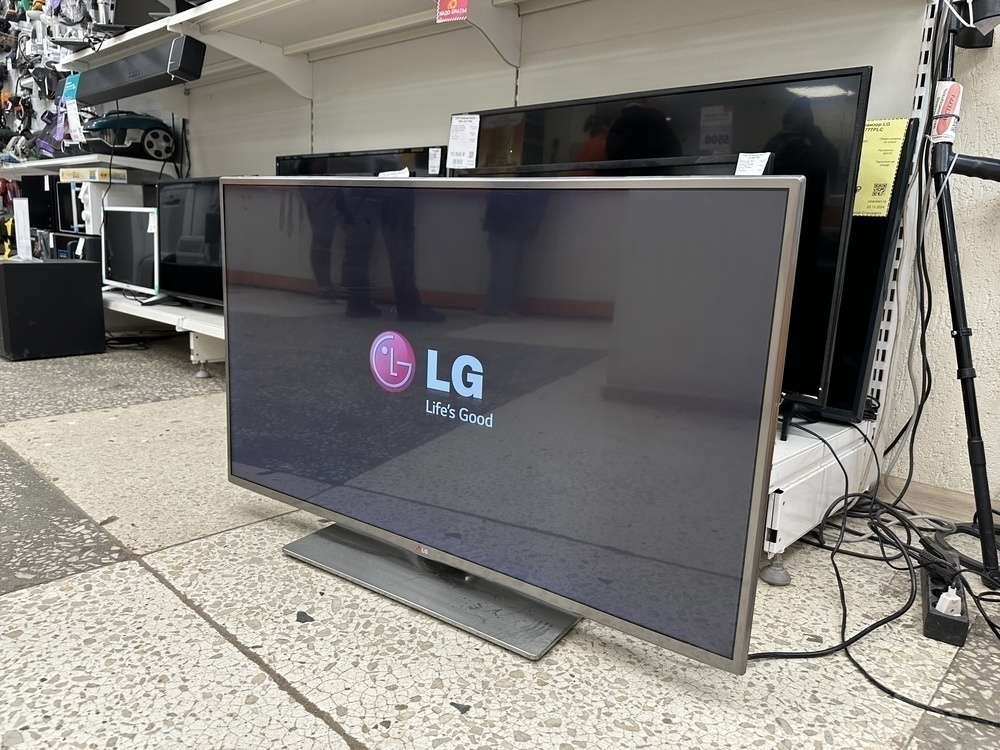 LED Телевизор LG 42LB650V