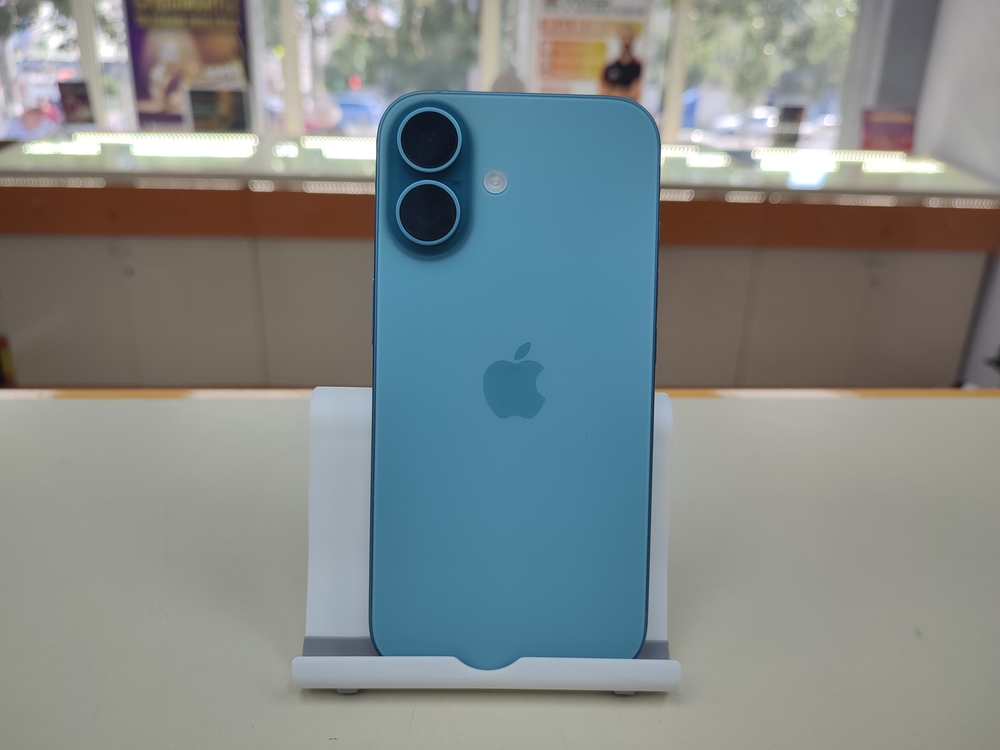 Смартфон Apple Iphone 16 256Gb