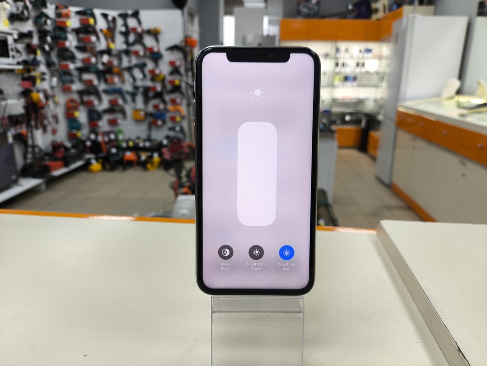 Смартфон Apple iPhone X 64Gb