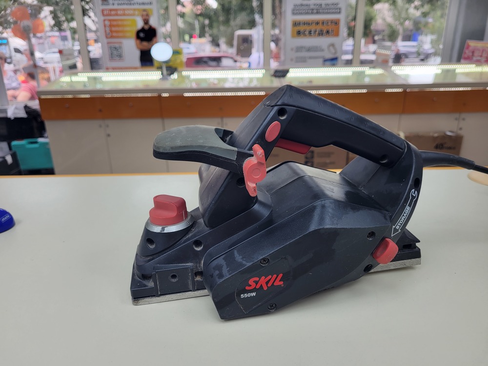 Электрорубанок SKIL 1555