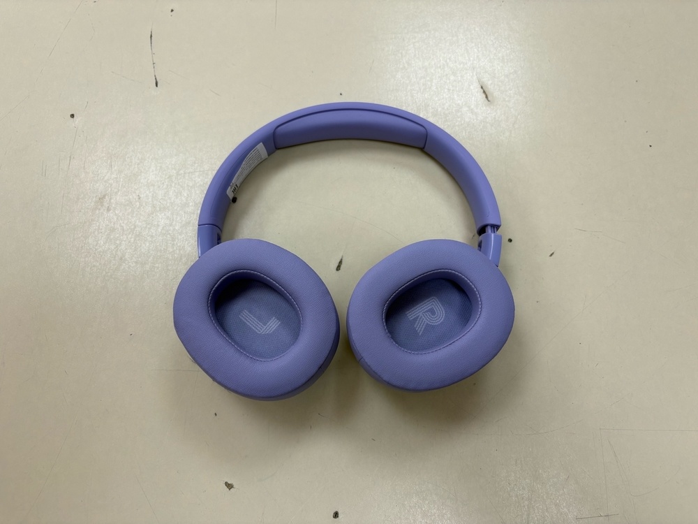 Наушники беспроводные JBL Tune 720BT;