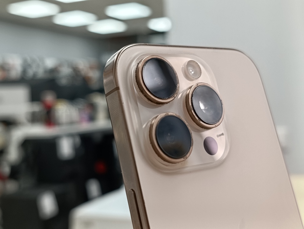 Смартфон Apple Iphone 16 Pro 128Gb