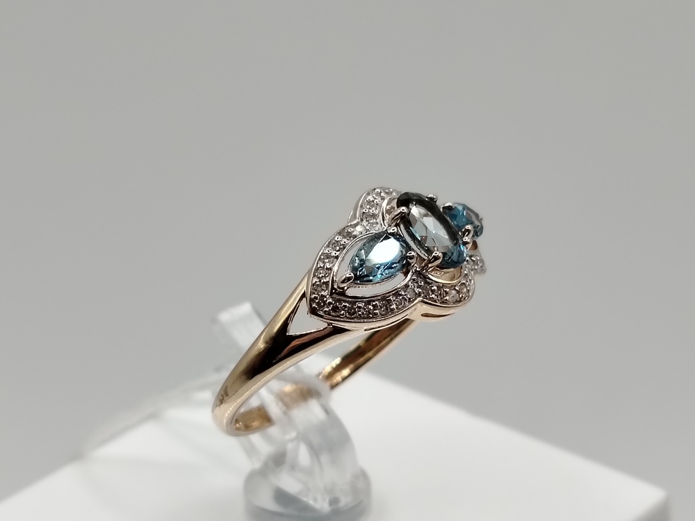 КОЛКМИ585 КОЛЬЦО С КАМНЯМИ (Au 585)