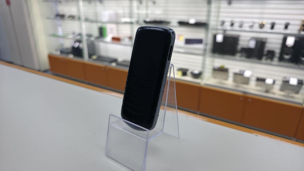 Мобильный телефон Samsung E1080