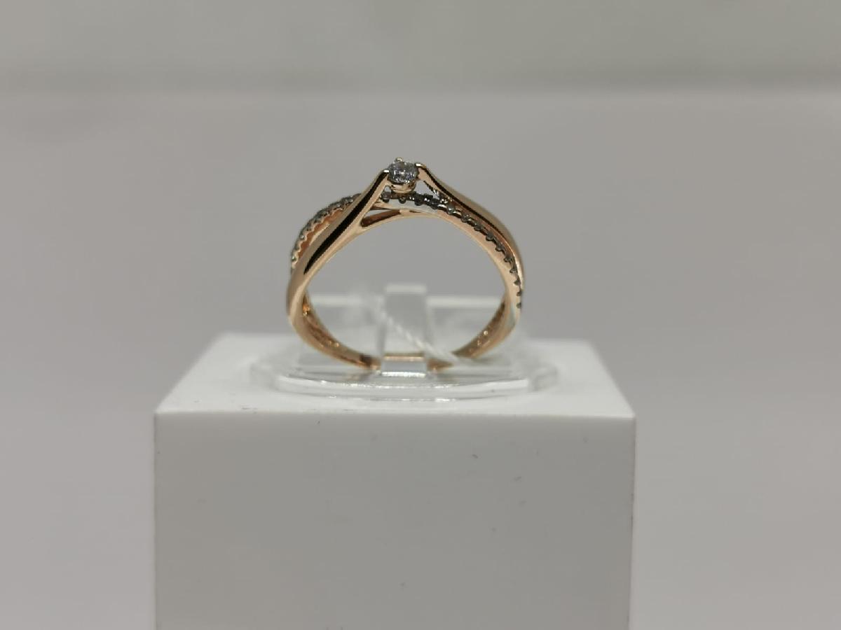 КОЛЬЦО С КАМНЯМИ (Au 585)