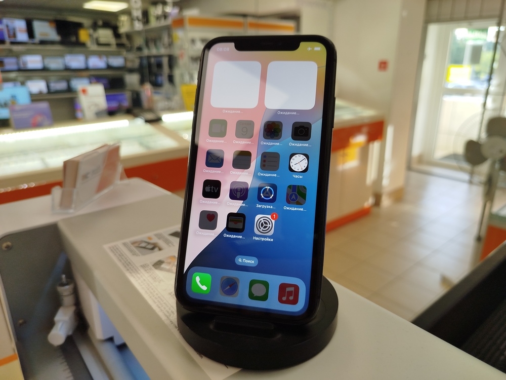 Смартфон Apple iPhone 11 64Gb