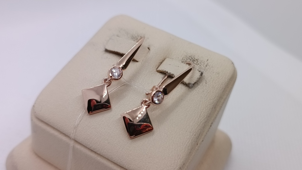 СЕРЬГИ ПЕТЕЛЬКА с камнем (Au 585) СЕРЬГИ ПЕТЕЛЬКА с камнем (Au 585)