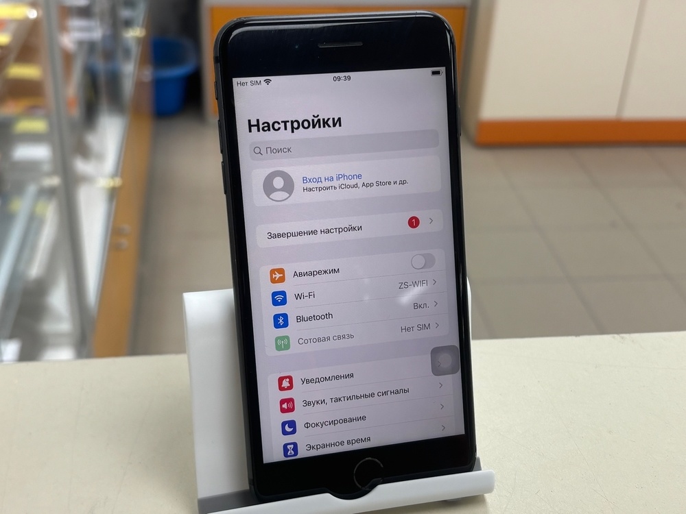 Смартфон Apple iPhone 8 Plus 64Gb