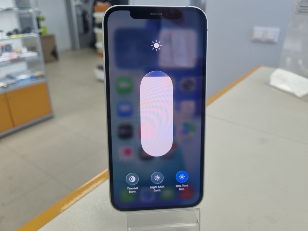 Смартфон Apple iPhone 12 64Gb