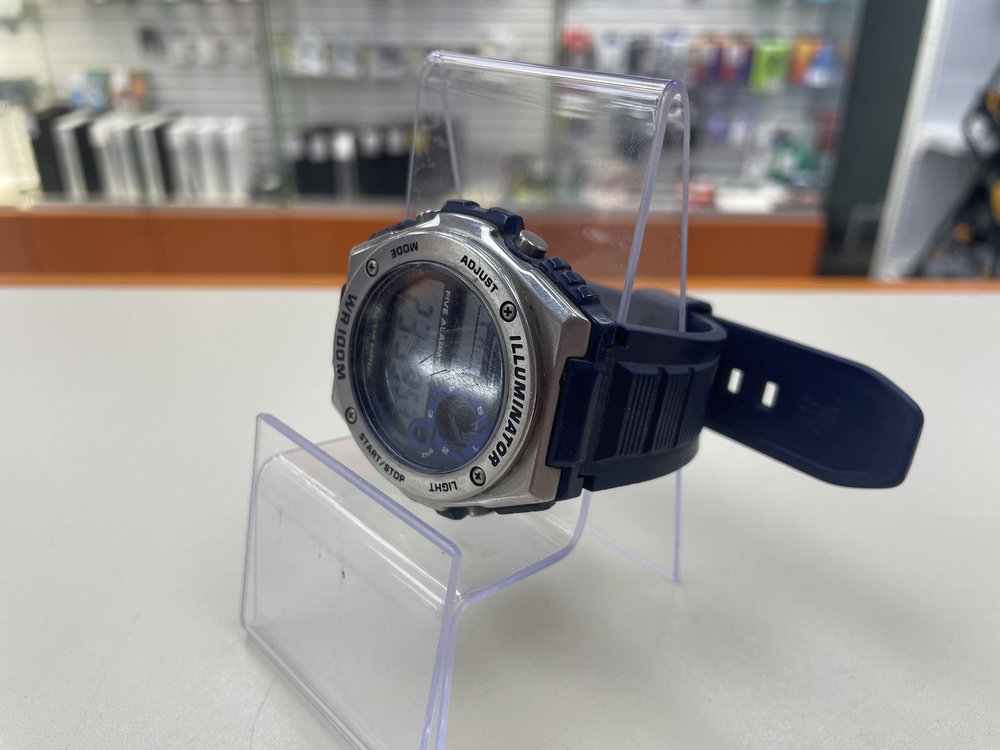 Часы наручные Casio W752