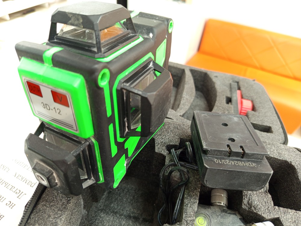 Нивелир Hilda 3D-12;