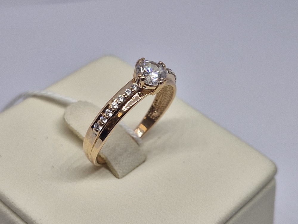 КОЛКМИ585 КОЛЬЦО С КАМНЯМИ (Au 585)