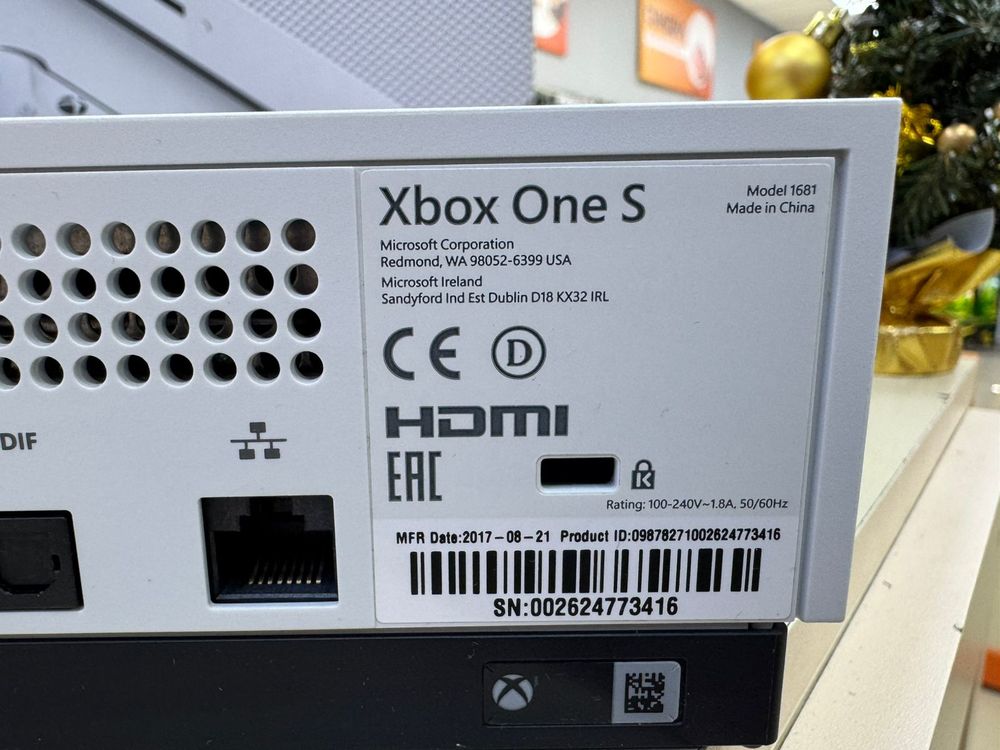 Игровая приставка Xbox One S 500Gb